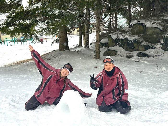「冬期自然体験」として、スキー・スノーボード体験を実施致しました。