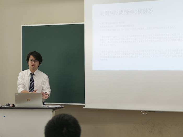 経営学研究科　修士論文中間報告会